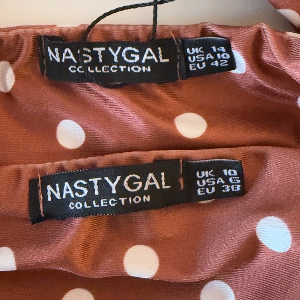 Nasty Gal You're Lookin Acute Polka Dot Bandeau Bikini Set Size 6/10 Retro NWT - Picture 3 of 12
